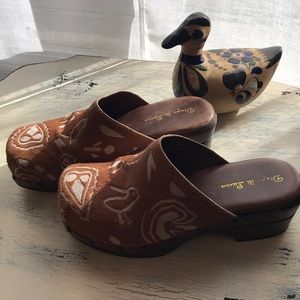 🌸Diego do Luca 🌸 unique, fun clogs!